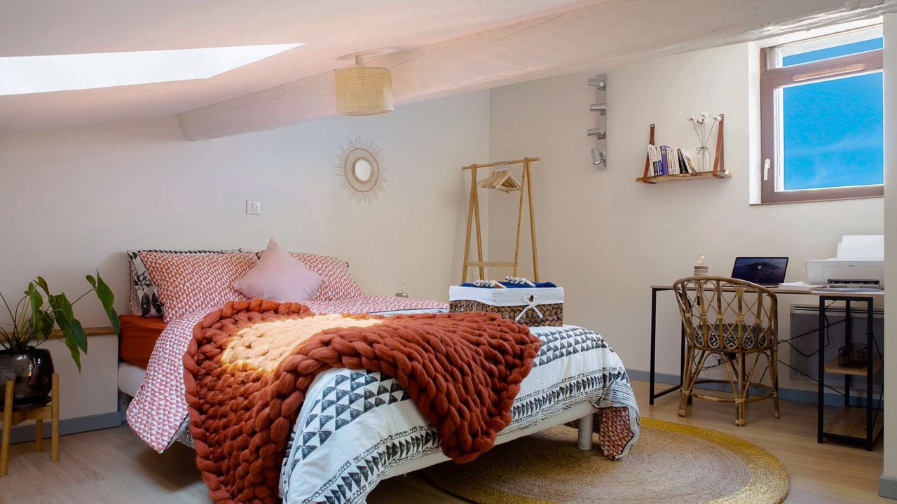 Photo of Bedroom in Valence