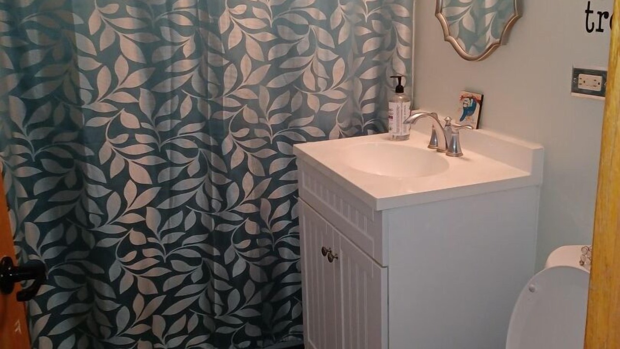 Photo of Bathroom in Fox Lake