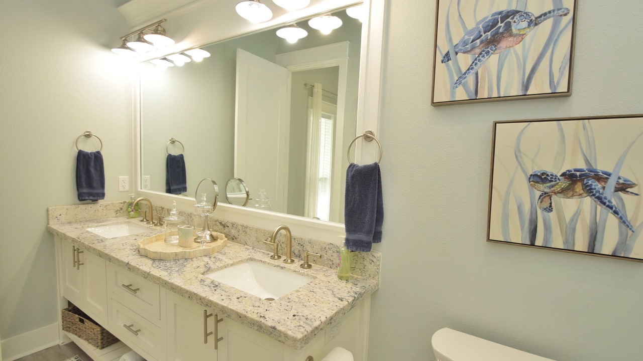 Photo of Bathroom in Crystal Beach