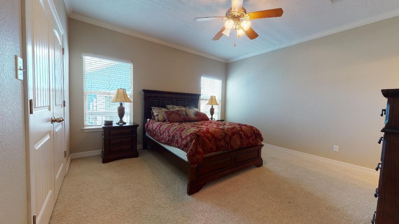Photo of Bedroom in Crystal Beach