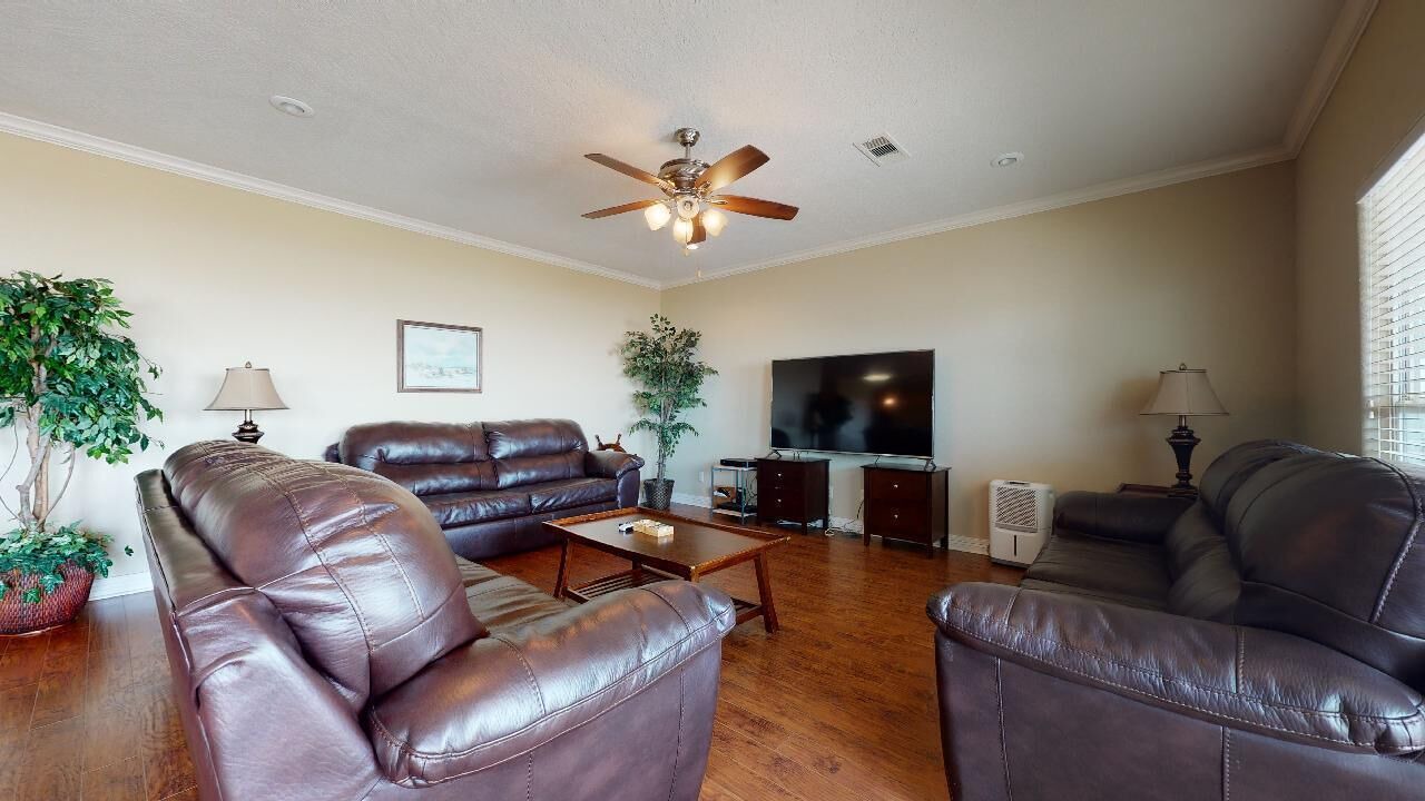 Photo of Livingroom in Crystal Beach