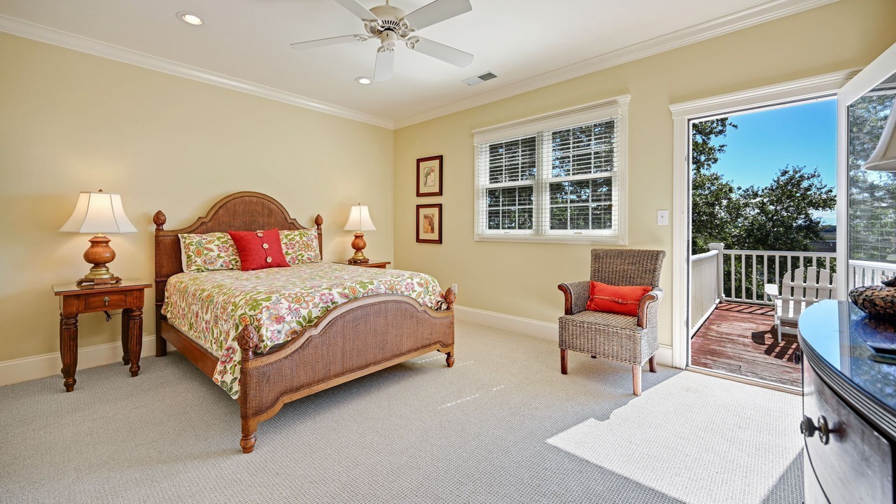 Photo of Bedroom in Debordieu Colony