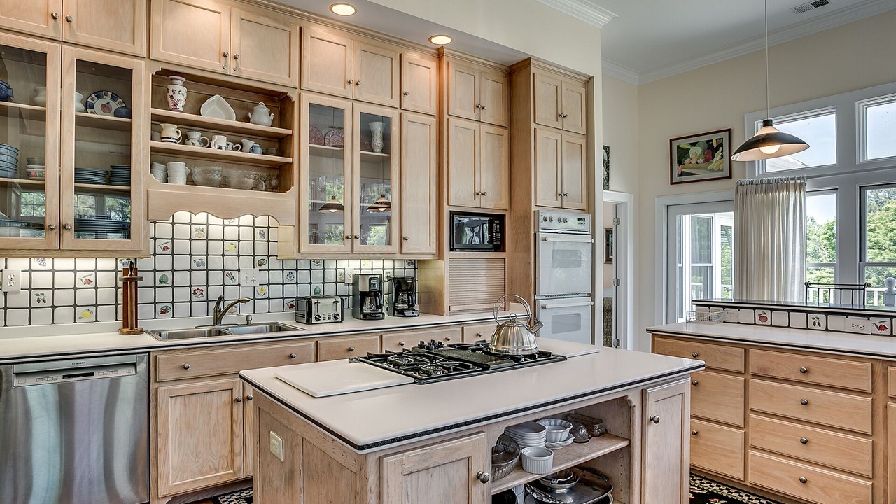 Photo of Kitchen in Debordieu Colony