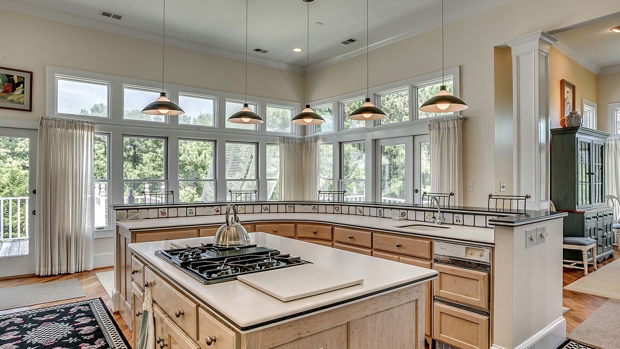 Photo of Kitchen in Debordieu Colony