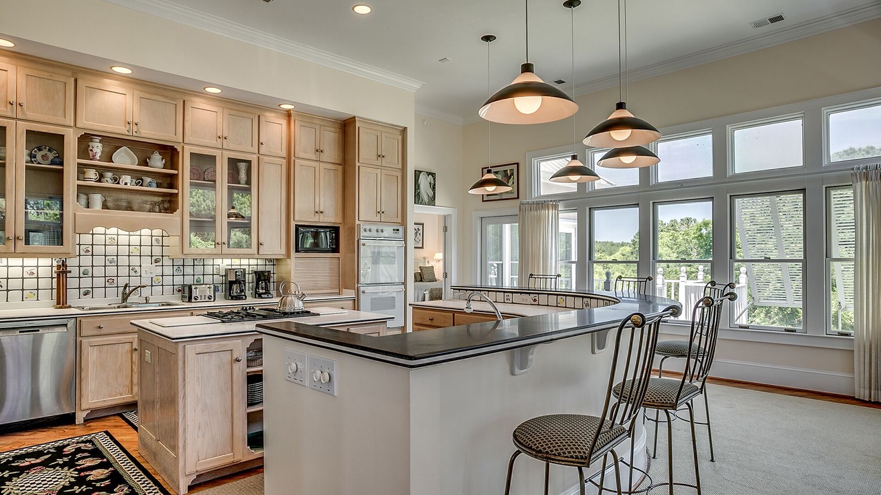 Photo of Kitchen in Debordieu Colony