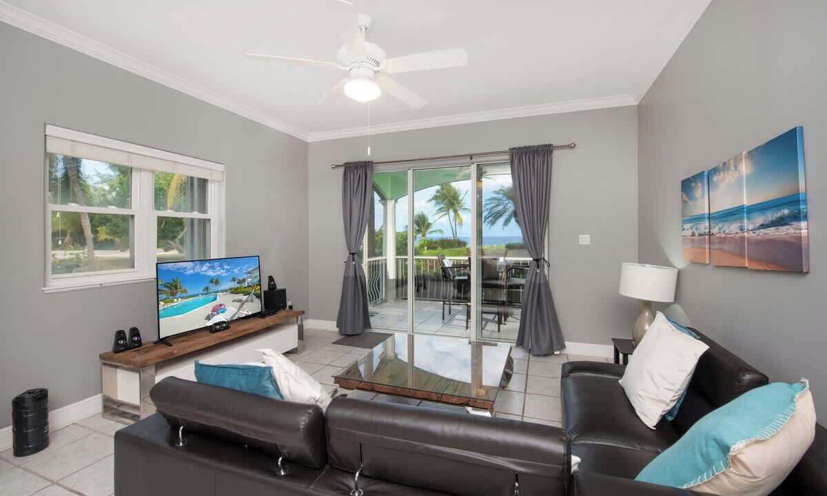 Photo of Livingroom in Old Man Bay