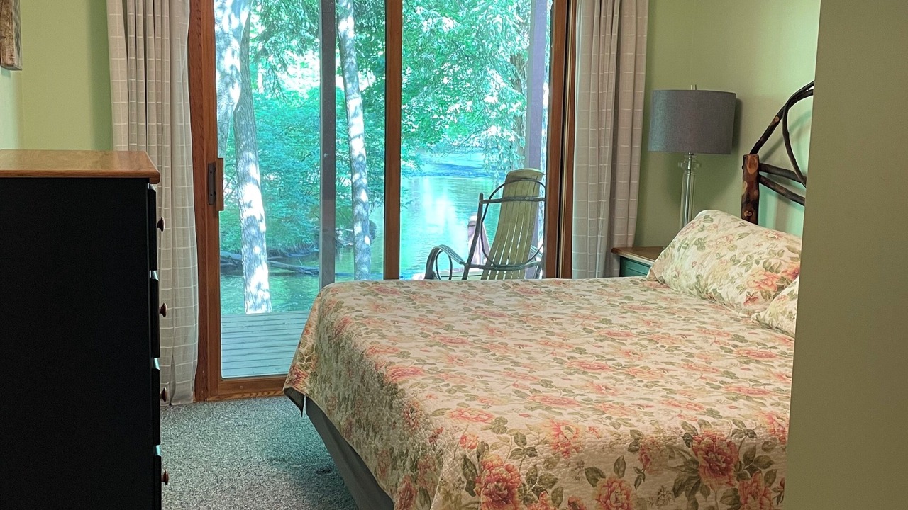 Photo of Bedroom in Branch