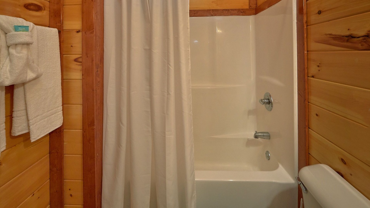 Photo of Bathroom in Cosby