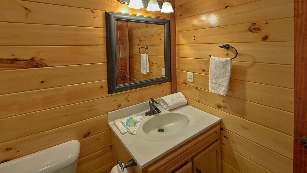 Photo of Bathroom in Cosby