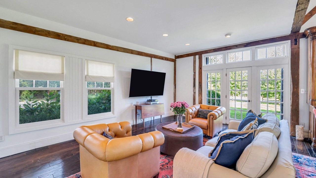 Photo of Livingroom in Bridgehampton
