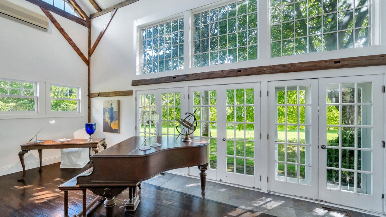 Photo of Others in Bridgehampton
