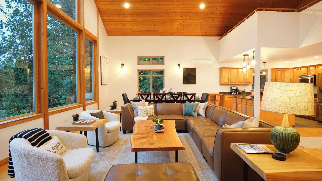 Photo of Livingroom in Maple Falls
