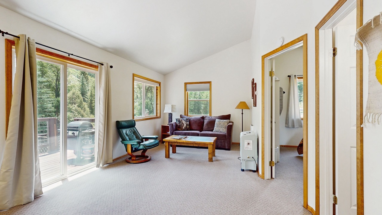 Photo of Livingroom in Carbondale