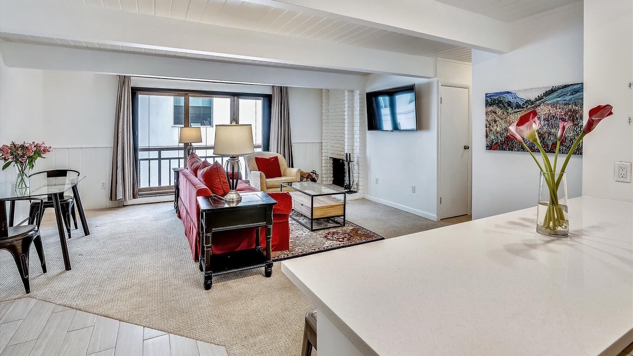 Photo of Livingroom in Aspen