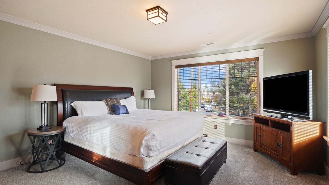Photo of Bedroom in River West