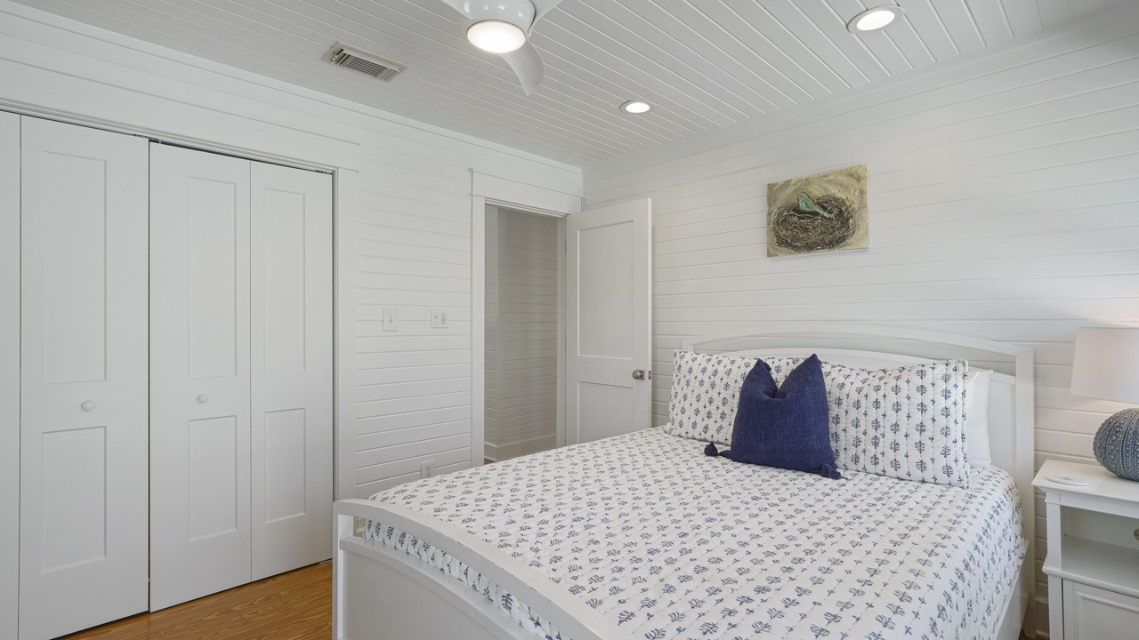 Photo of Bedroom in Seaside