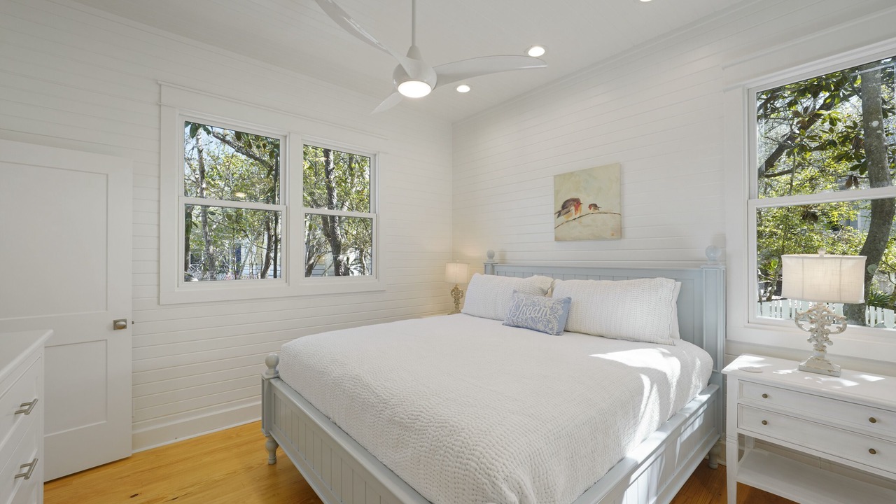 Photo of Bedroom in Seaside