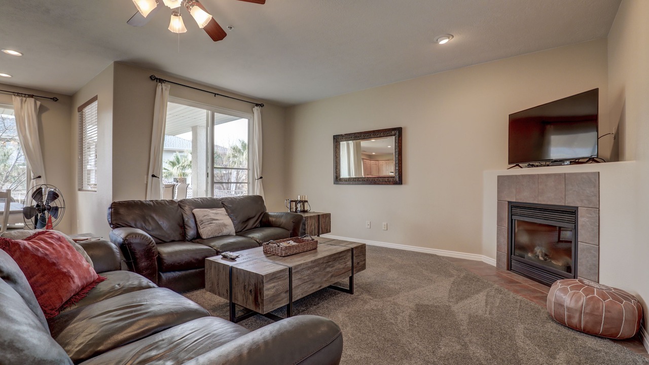Photo of Livingroom in St. George
