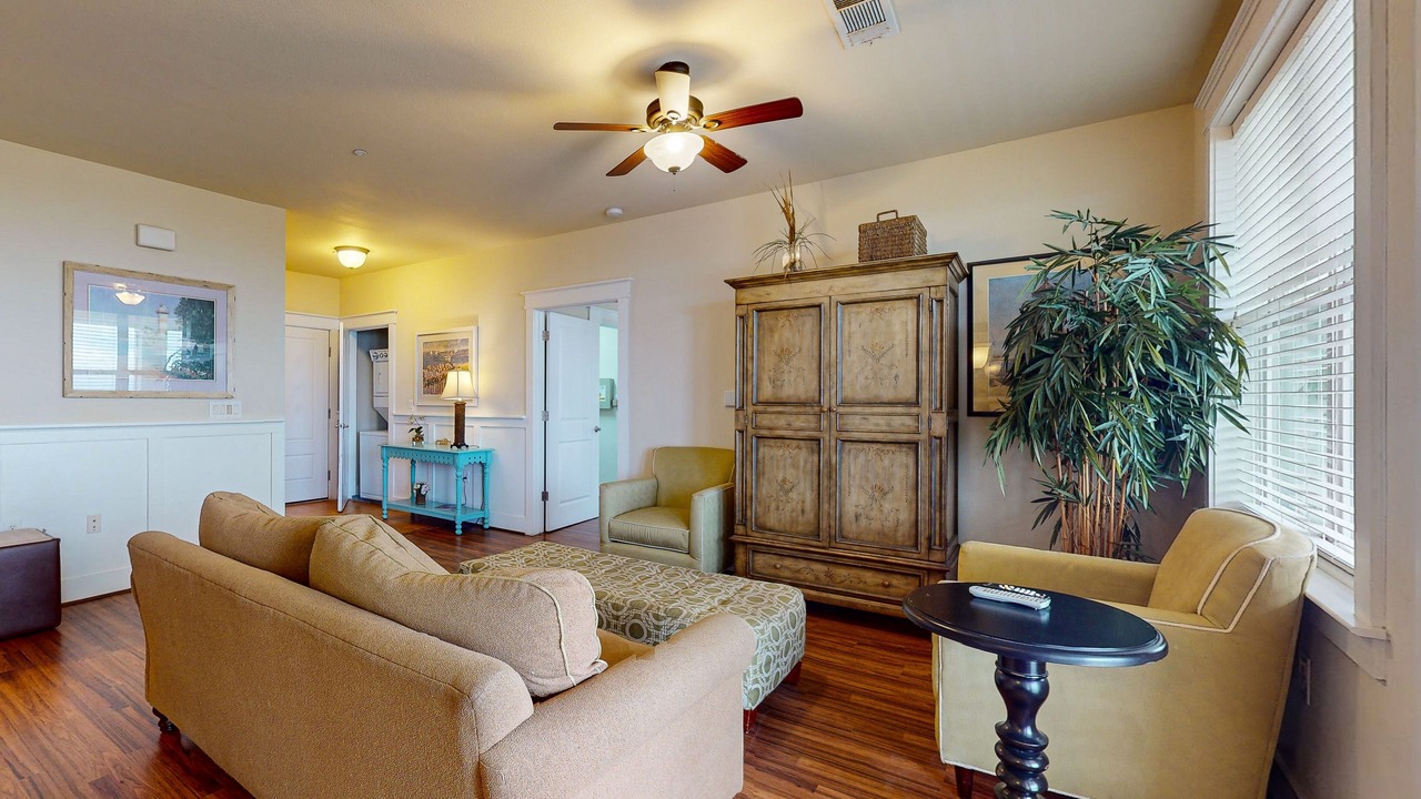 Photo of Livingroom in Red Fish Cove