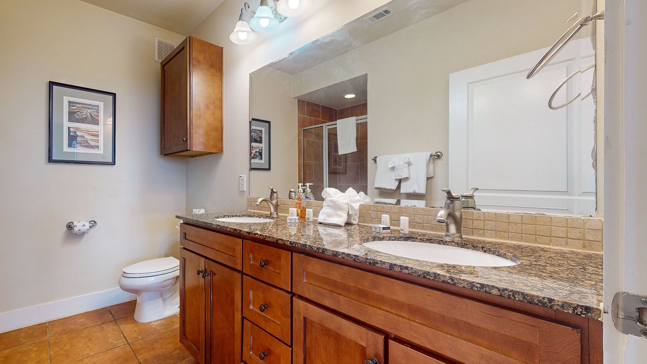 Photo of Bathroom in Red Fish Cove