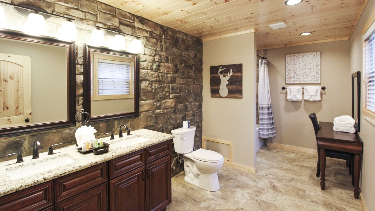 Photo of Bathroom in Chalet Village North