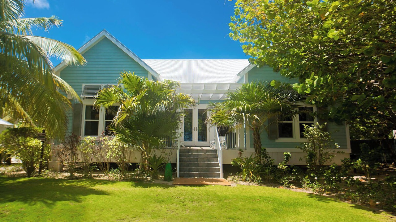 Photo of Outdoor in West Bay
