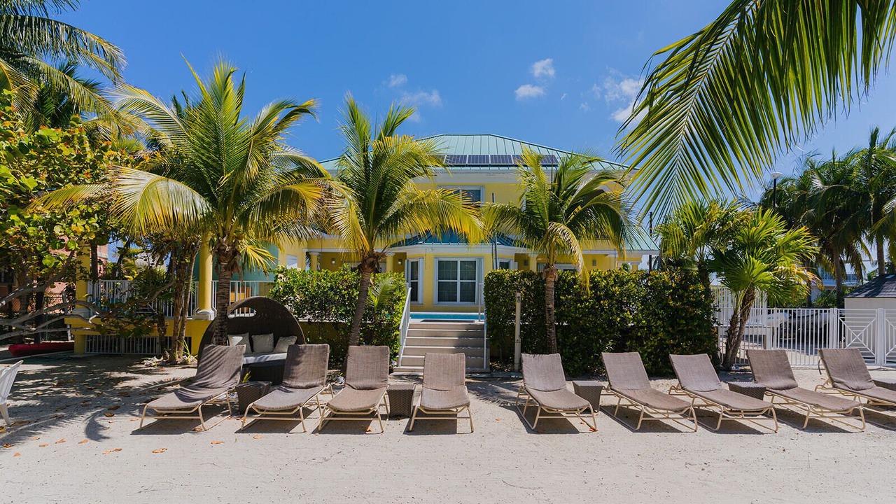 Photo of Patio Balcony in Rum Point