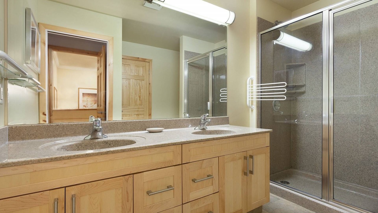 Photo of Bathroom in Whistler Creekside
