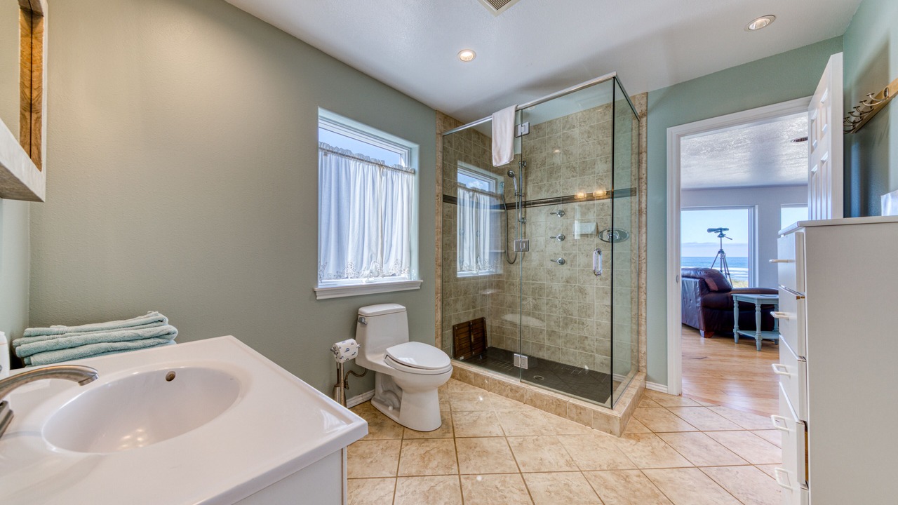 Photo of Bathroom in Rockaway Beach