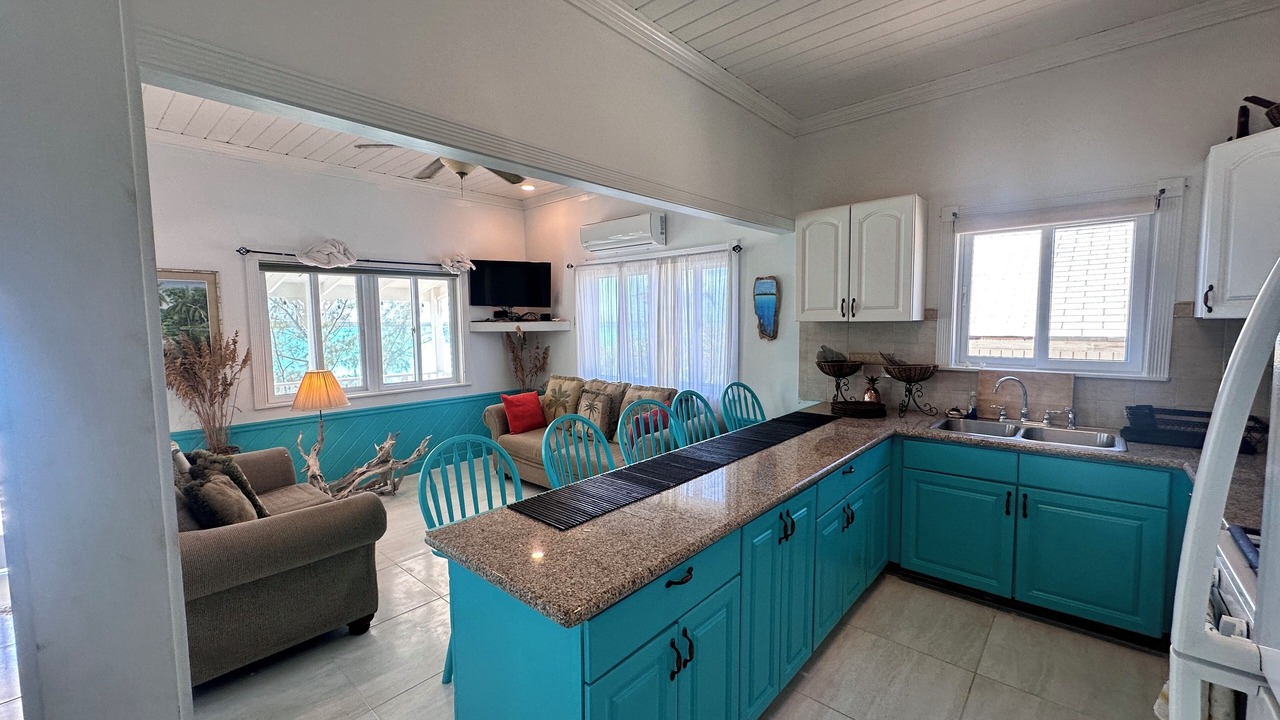 Photo of Livingroom in Gregory Town