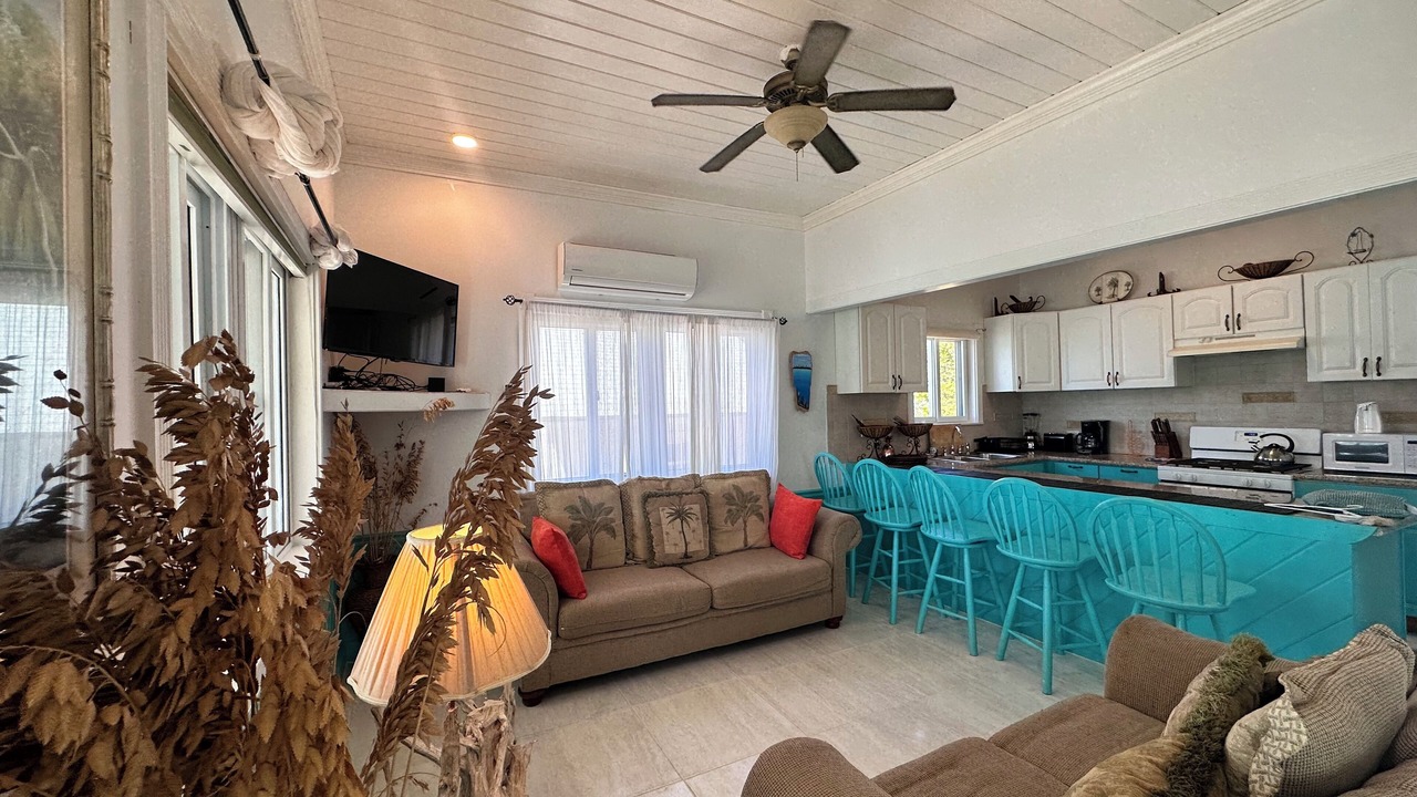 Photo of Livingroom in Gregory Town
