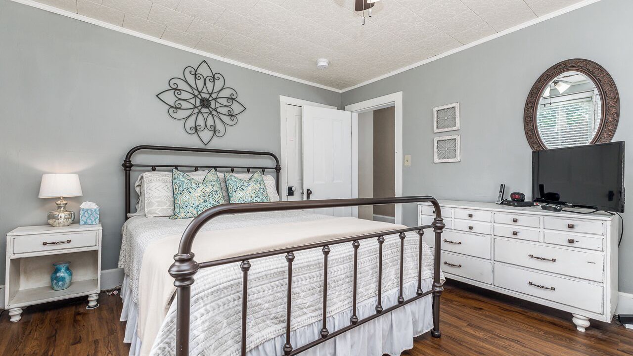 Photo of Bedroom in Galena