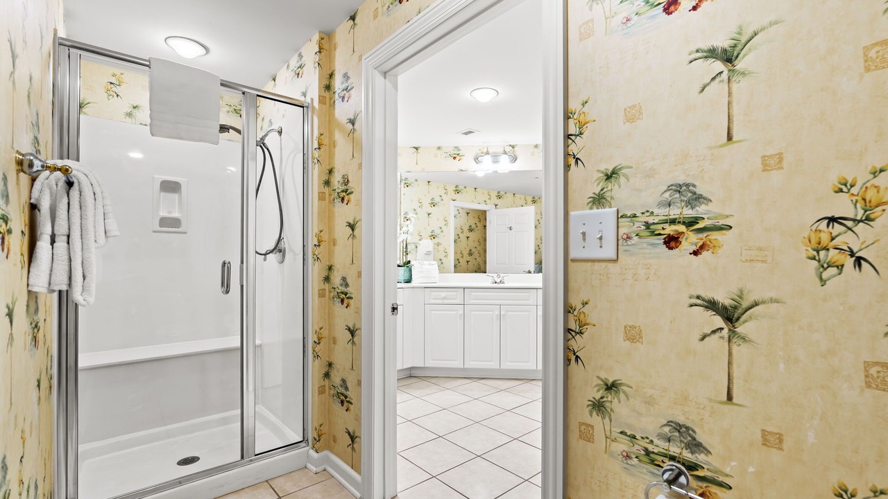 Photo of Bathroom in Arcadian Shores