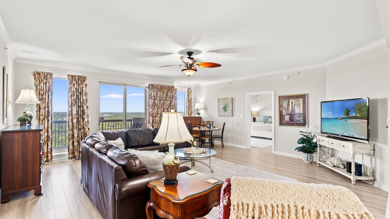 Photo of Livingroom in Arcadian Shores