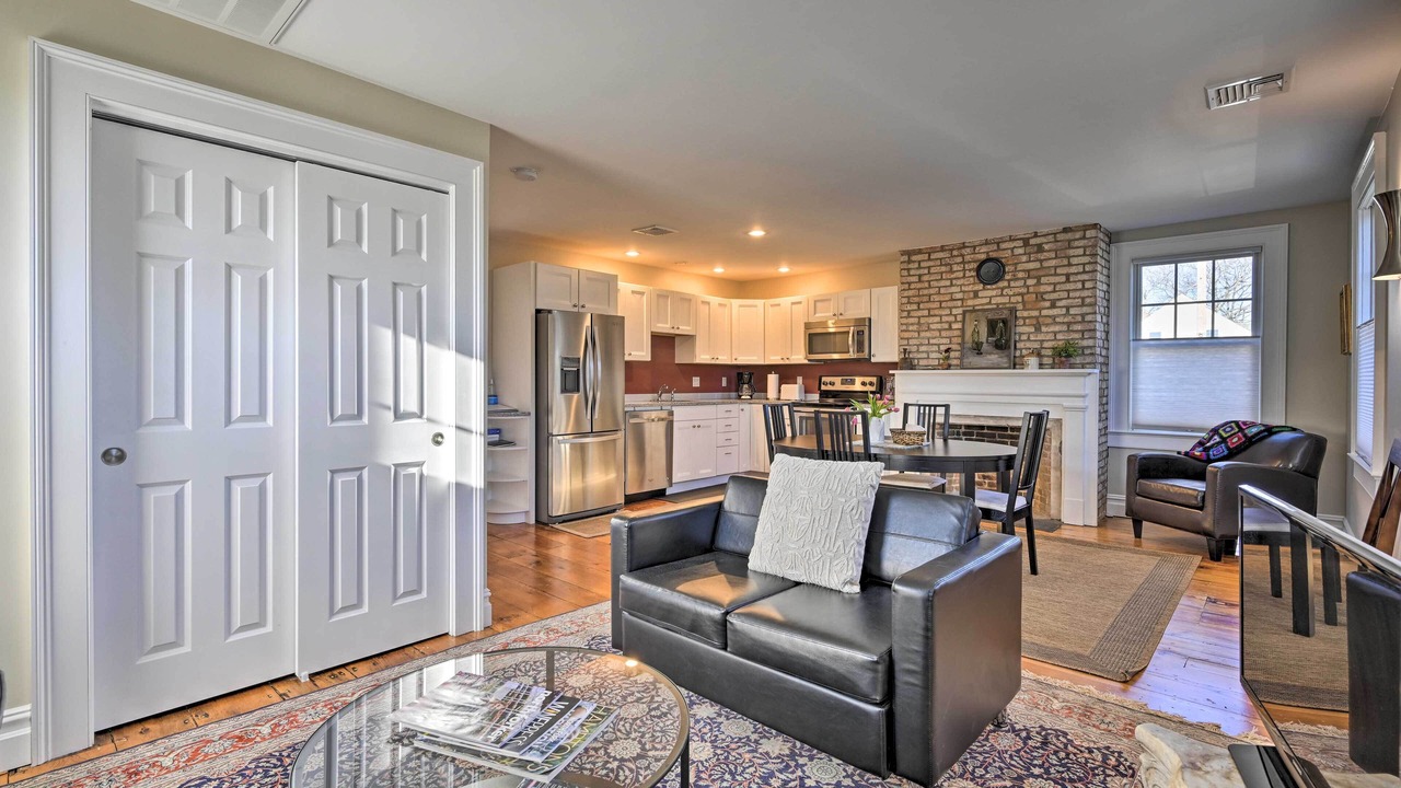 Photo of Livingroom in Greenport