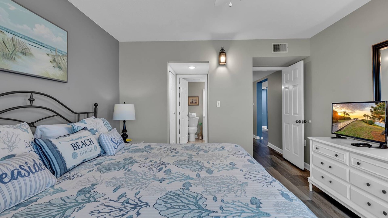 Photo of Bedroom in Garden City