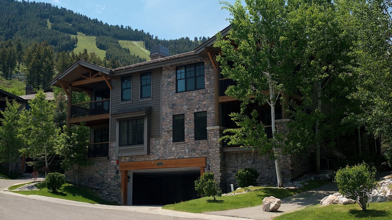 Photo of Outdoor in Jackson