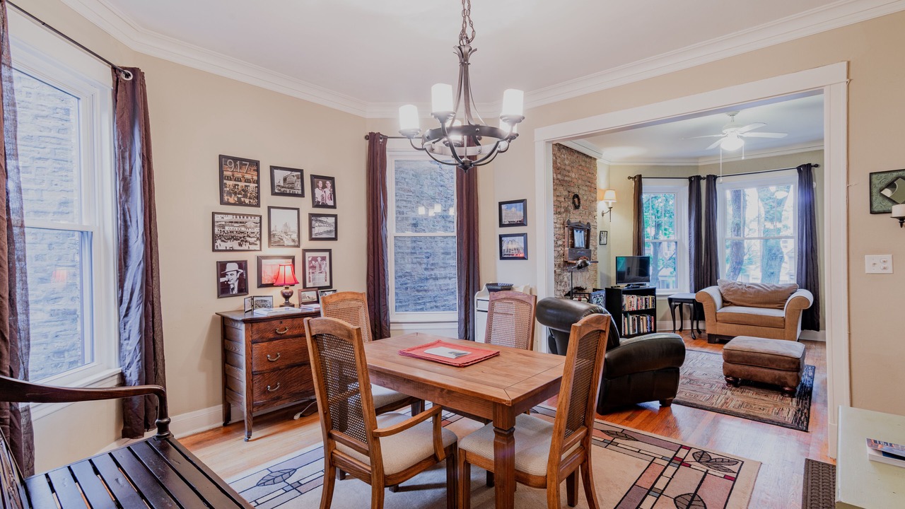 Photo of Bedroom in Ravenswood