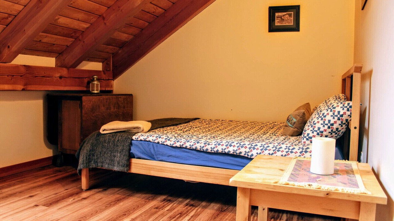 Photo of Bedroom in Bragg Creek