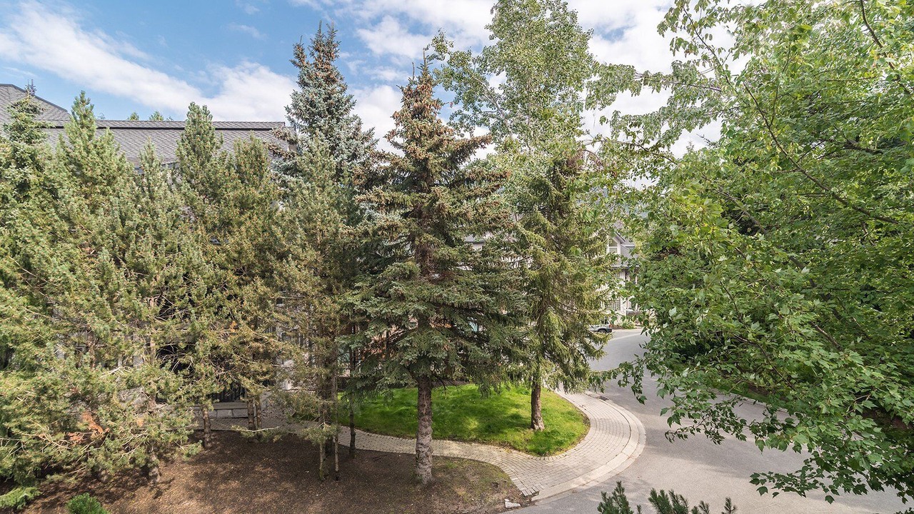 Photo of Outdoor in Whistler Cay Heights