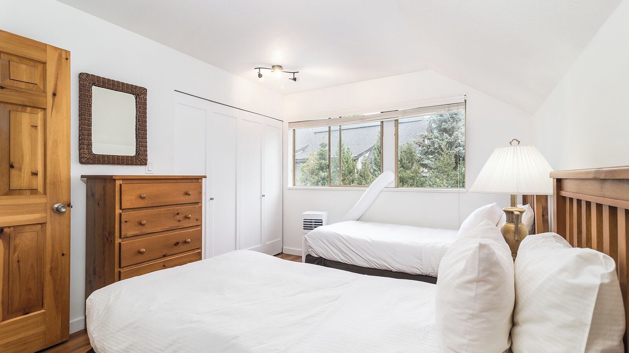 Photo of Others in Whistler Cay Heights
