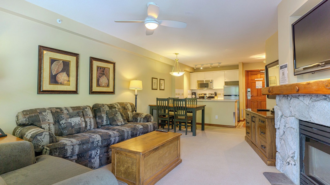 Photo of Livingroom in Upper Village