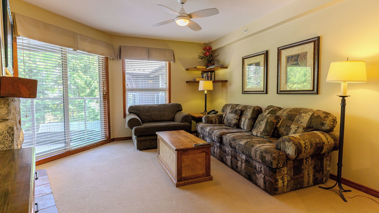 Photo of Livingroom in Upper Village