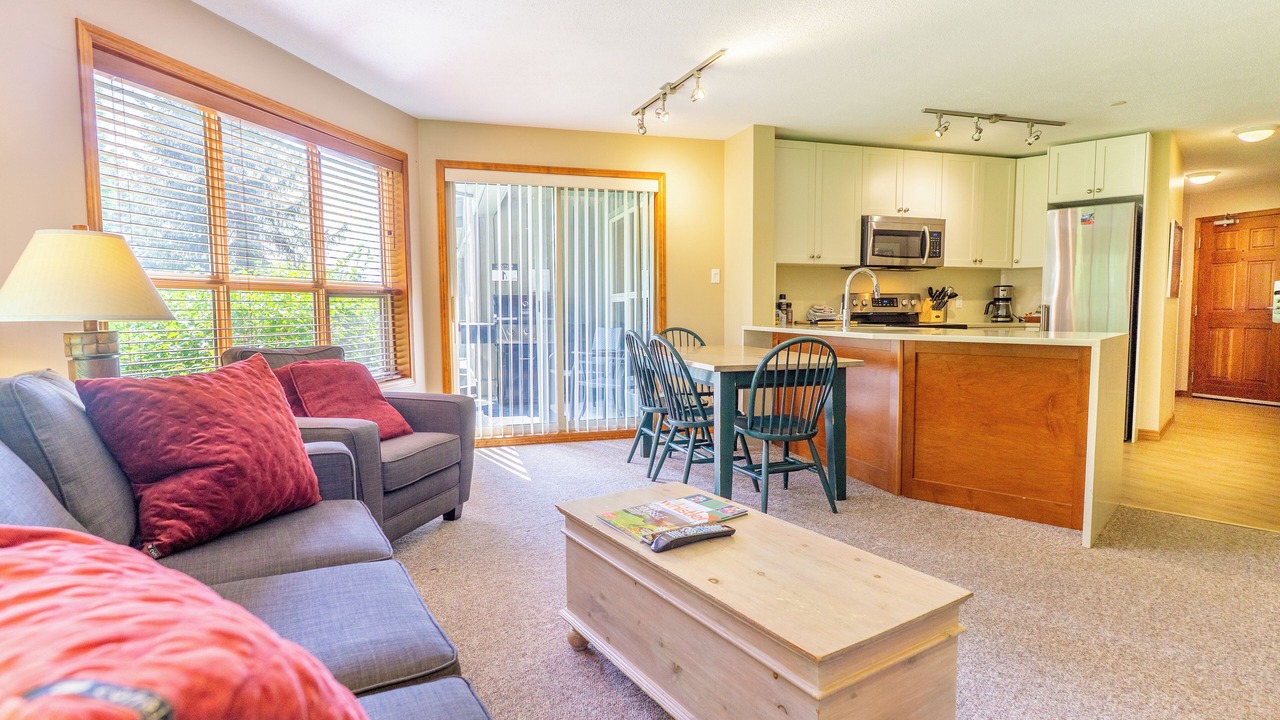 Photo of Livingroom in Upper Village