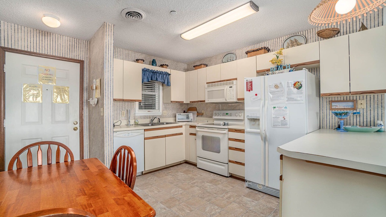 Photo of Kitchen in Cherry Grove Beach