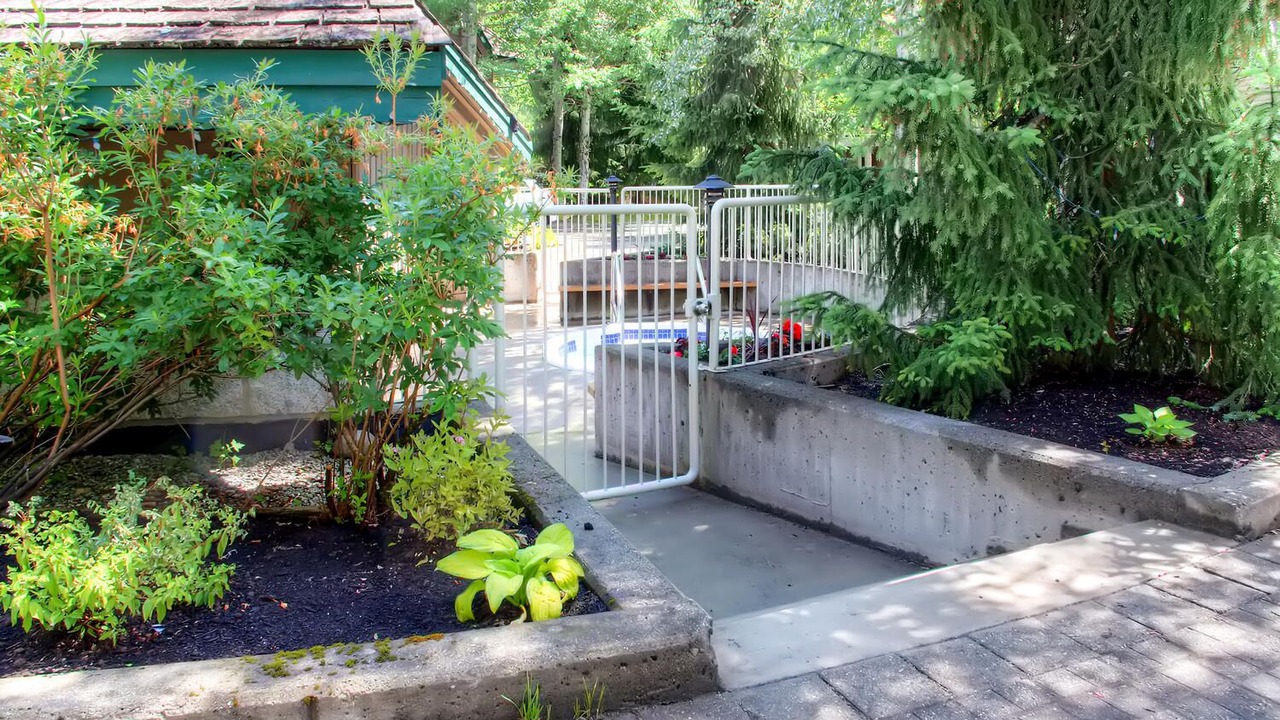 Photo of Others in Whistler Cay Heights