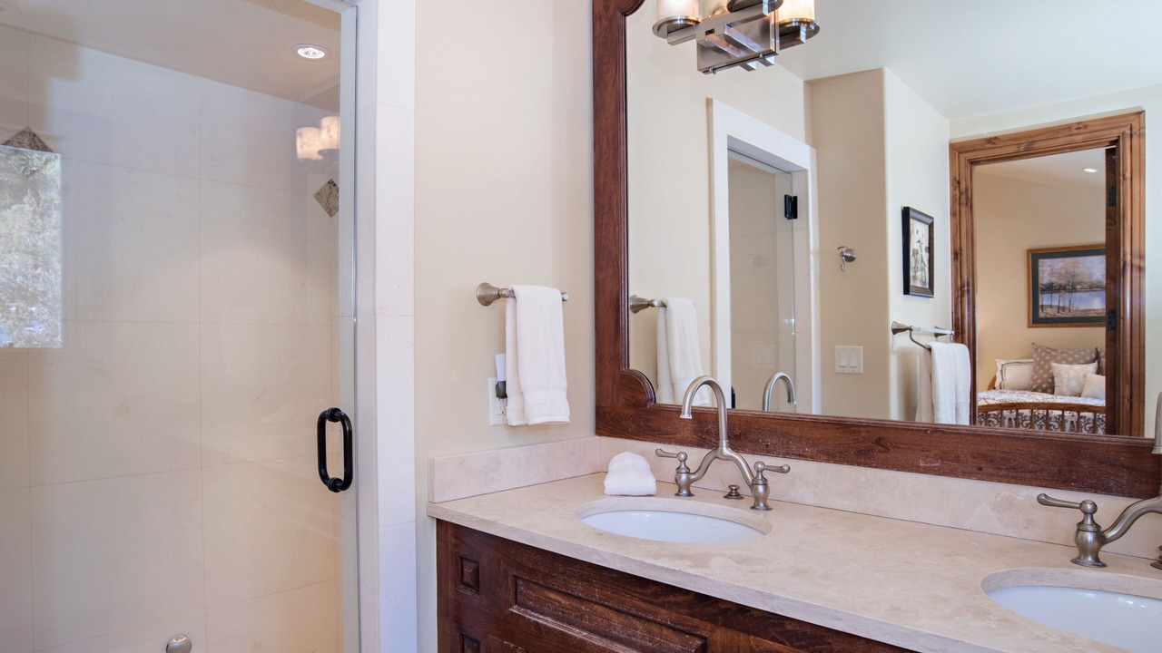 Photo of Bathroom in Carbondale