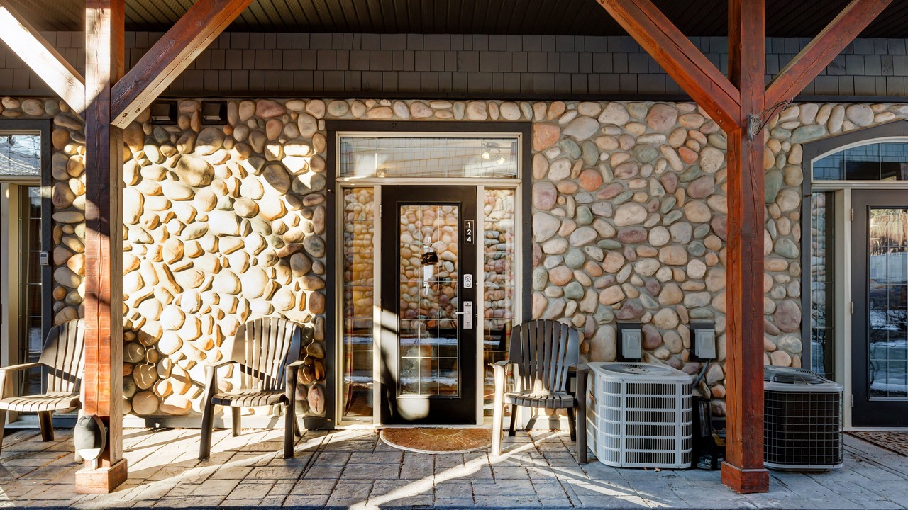 Photo of Patio Balcony in Canmore