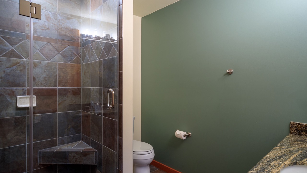 Photo of Bathroom in Golden