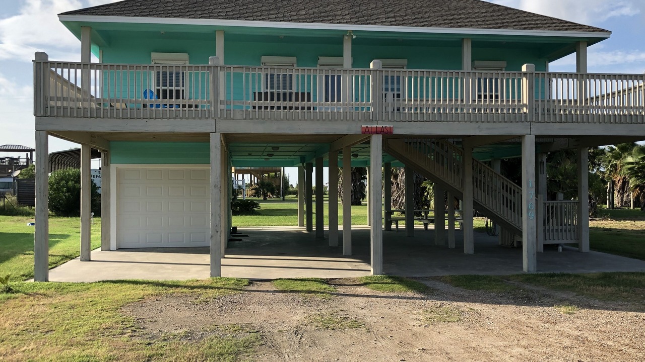 Photo of Outdoor in Crystal Beach